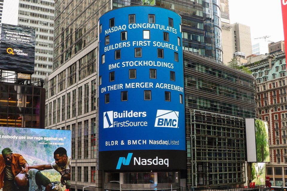 NASDAQ Reader Board Announcing BFS-BMC Merger